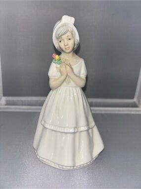 Porcelain Girl Figurine White with Pastel Flower Accent Valencia Spain Porceva